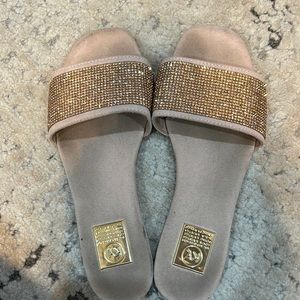 Glittery sandals and pink rose gold